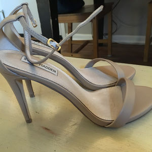 Steve Madden Stecy Heels, size 10